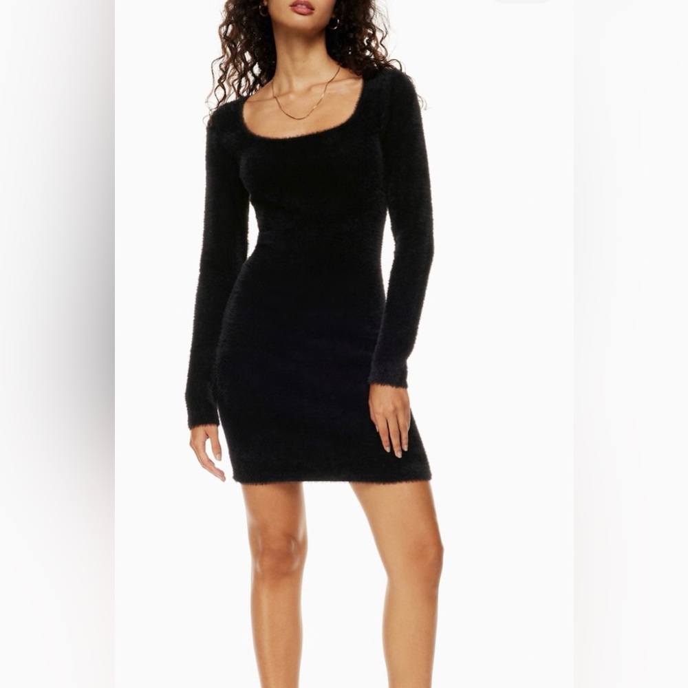 Aritzia Montgomery Black Fuzzy Knit Longsleeve Dress NWT‎